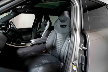 Land Rover Range Rover Sport SV EDITION ONE. FULL SATIN PPF. CARBON CERAMIC BRAKES. SLIDING PANO ROOF. 17