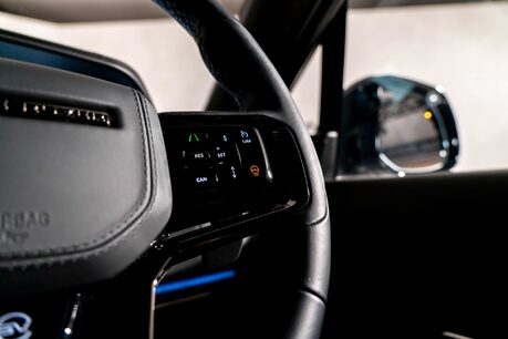 Land Rover Range Rover Sport SV EDITION ONE. FULL SATIN PPF. CARBON CERAMIC BRAKES. SLIDING PANO ROOF. 35