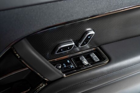 Land Rover Range Rover Sport SV EDITION ONE. FULL SATIN PPF. CARBON CERAMIC BRAKES. SLIDING PANO ROOF. 37