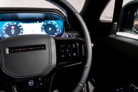 Land Rover Range Rover Sport SV EDITION ONE. FULL SATIN PPF. CARBON CERAMIC BRAKES. SLIDING PANO ROOF. 33