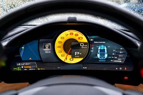 Ferrari Roma WARRANTY. PASSENGER DISPLAY. CARPLAY. SPORTS EXHAUST. CARBON STEERING WHEEL 26