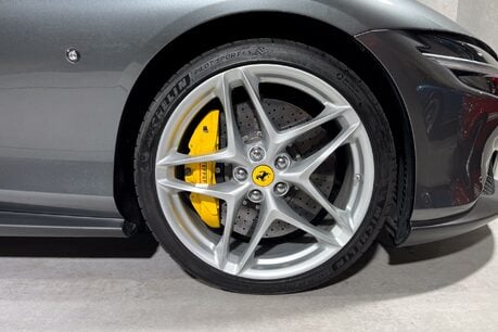 Ferrari Roma WARRANTY. PASSENGER DISPLAY. CARPLAY. SPORTS EXHAUST. CARBON STEERING WHEEL 9