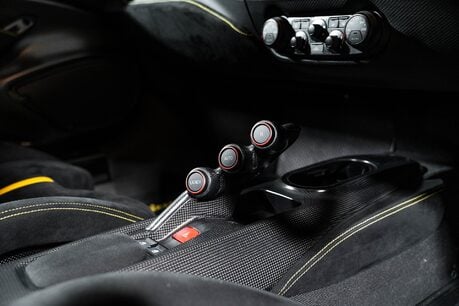 Ferrari 488 Pista FULL FSH. CARBON FIBRE INT & EXT PACK. HISTORIC PAINTWORK. 18