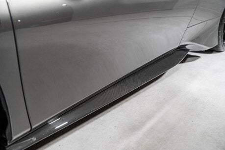 Ferrari 488 Pista FULL FSH. CARBON FIBRE INT & EXT PACK. HISTORIC PAINTWORK. 39