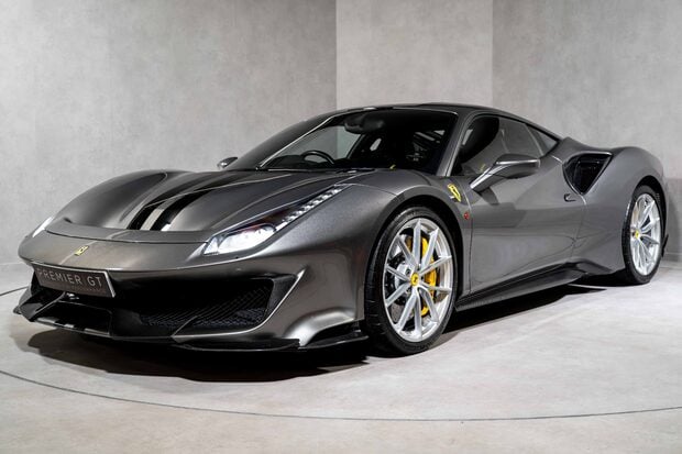 Ferrari 488 Pista FULL FSH. CARBON FIBRE INT & EXT PACK. HISTORIC PAINTWORK. 1