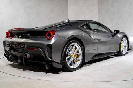 Ferrari 488 Pista FULL FSH. CARBON FIBRE INT & EXT PACK. HISTORIC PAINTWORK. 4