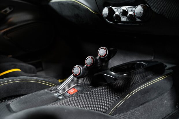 Ferrari 488 Pista FULL FSH. CARBON FIBRE INT & EXT PACK. HISTORIC PAINTWORK. 4