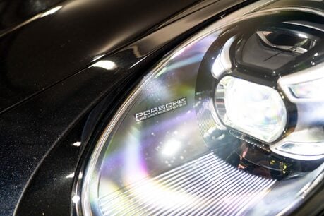 Porsche 911 TURBO S PDK. SPORTS CHRONO. HEATED & VENTILATED SEATS. PCCBS. SPORT EXHAUST 50