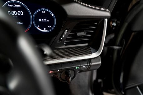 Porsche 911 TURBO S PDK. SPORTS CHRONO. HEATED & VENTILATED SEATS. PCCBS. SPORT EXHAUST 52