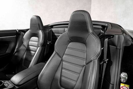 Porsche 911 TURBO S PDK. SPORTS CHRONO. HEATED & VENTILATED SEATS. PCCBS. SPORT EXHAUST 19