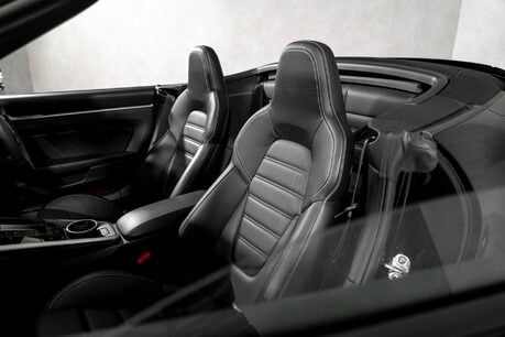 Porsche 911 TURBO S PDK. SPORTS CHRONO. HEATED & VENTILATED SEATS. PCCBS. SPORT EXHAUST 17