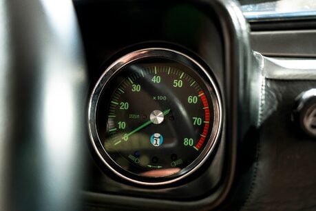 De Tomaso Pantera L. HUGE HISTORY PORTFOLIO. IMMACULATE EXAMPLE. 32