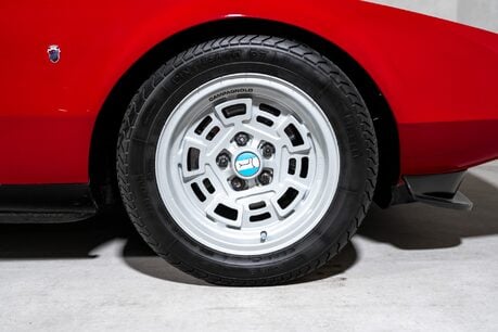 De Tomaso Pantera L. HUGE HISTORY PORTFOLIO. IMMACULATE EXAMPLE. 9