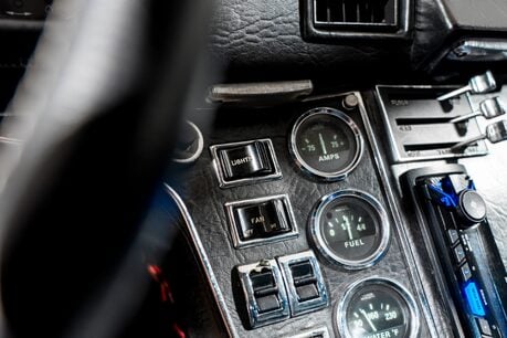 De Tomaso Pantera L. HUGE HISTORY PORTFOLIO. IMMACULATE EXAMPLE. 25