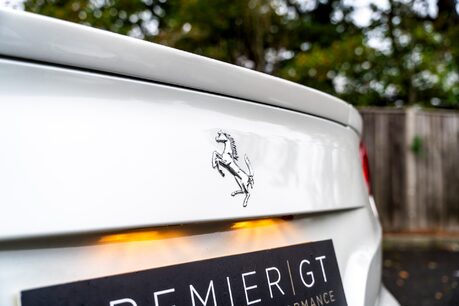 Ferrari F12 Berlinetta GREAT EXAMPLE. BIANCO ITALIA PAINTWORK. CARBON FIBRE INTERIOR. 4