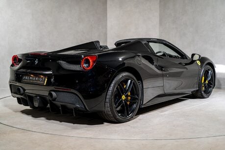 Ferrari 488 SPIDER. CARBON INTERIOR. PASSENGER DISPLAY. LIFT. CARPLAY. FRONT END PPF. 4