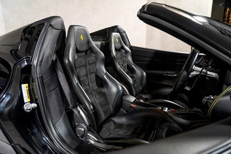 Ferrari 488 SPIDER. CARBON INTERIOR. PASSENGER DISPLAY. LIFT. CARPLAY. FRONT END PPF. 19