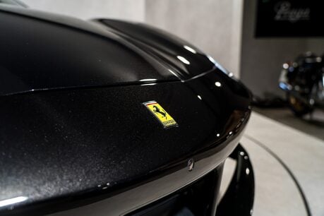 Ferrari 488 SPIDER. CARBON INTERIOR. PASSENGER DISPLAY. LIFT. CARPLAY. FRONT END PPF. 46