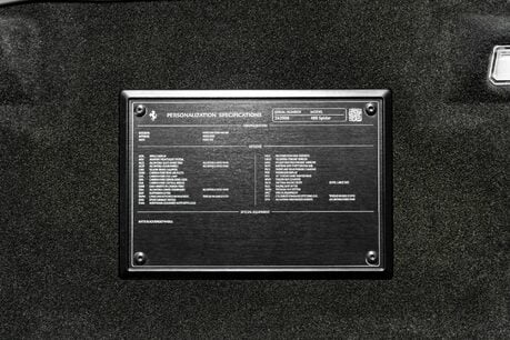 Ferrari 488 SPIDER. CARBON INTERIOR. PASSENGER DISPLAY. LIFT. CARPLAY. FRONT END PPF. 41