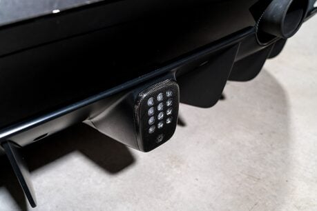 Ferrari 488 SPIDER. CARBON INTERIOR. PASSENGER DISPLAY. LIFT. CARPLAY. FRONT END PPF. 52