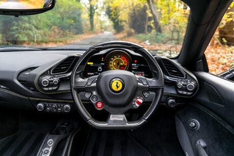 Ferrari 488 SPIDER. CARBON INTERIOR. PASSENGER DISPLAY. LIFT. CARPLAY. FRONT END PPF. 14