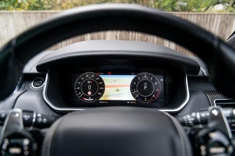 Land Rover Range Rover Sport SVR CARBON EDITION. HUGE SPEC. HEATED & COOLED SEATS. HUD. PANO ROOF. 11