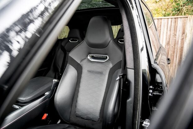 Land Rover Range Rover Sport SVR CARBON EDITION. HUGE SPEC. HEATED & COOLED SEATS. HUD. PANO ROOF. 1