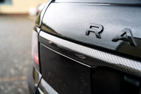 Land Rover Range Rover Sport SVR CARBON EDITION. HUGE SPEC. HEATED & COOLED SEATS. HUD. PANO ROOF. 22
