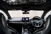 Audi RS4 AVANT QUATTRO CARBON BLACK. PANORAMIC ROOF. B&O. COMFORT AND SOUND PACK. 9