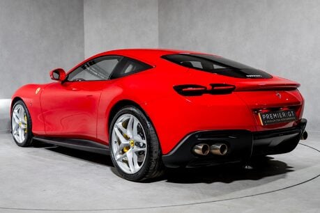 Ferrari Roma WARRANTY. PASSENGER DISPLAY. CARBON STEERING WHEEL. MAGNERIDE SUSPENSION. 6