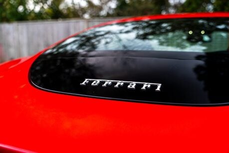 Ferrari Roma WARRANTY. PASSENGER DISPLAY. CARBON STEERING WHEEL. MAGNERIDE SUSPENSION. 10