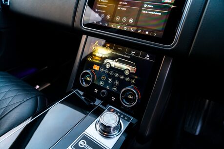 Land Rover Range Rover SV AUTOBIOGRAPHY DYNAMIC BLACK. H,C & M SEATS. REAR ENTERTAINMENT. PANO ROOF. 9