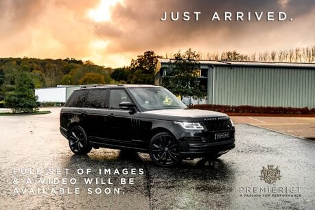 Land Rover Range Rover SV AUTOBIOGRAPHY DYNAMIC BLACK. H,C & M SEATS. REAR ENTERTAINMENT. PANO ROOF. 1