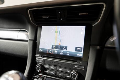 Porsche 911 CARRERA 4S. MANUAL. HEATED SEATS. BOSE. SPORT EXHAUST 37