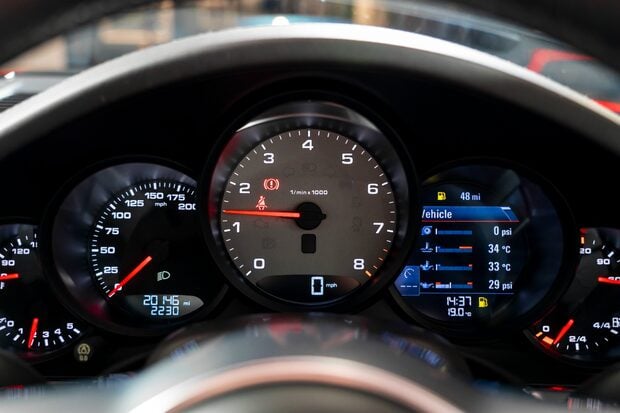 Porsche 911 CARRERA 4S. MANUAL. HEATED SEATS. BOSE. SPORT EXHAUST 4