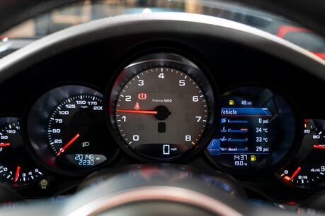 Porsche 911 CARRERA 4S. MANUAL. HEATED SEATS. BOSE. SPORT EXHAUST 24