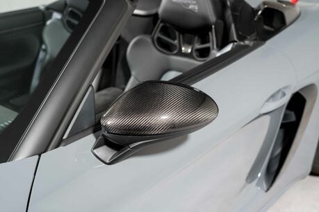 Porsche 718 SPYDER RS PDK. WEISSACH PACKAGE. CERAMIC BRAKES. LIFT. BOSE. 48