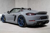 Porsche 718 SPYDER RS PDK. WEISSACH PACKAGE. CERAMIC BRAKES. LIFT. BOSE. 6