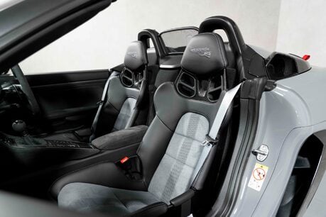 Porsche 718 SPYDER RS PDK. WEISSACH PACKAGE. CERAMIC BRAKES. LIFT. BOSE. 16