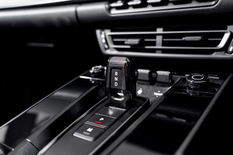 Porsche 911 TARGA 4S PDK. SPORT DESIGN PACKAGE. BOSE. SPORT EXHAUST. PORSCHE INNODRIVE. 38