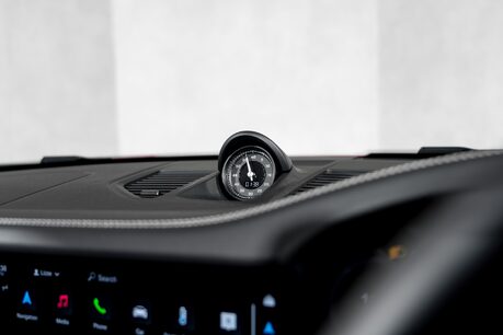 Porsche 911 TARGA 4S PDK. SPORT DESIGN PACKAGE. BOSE. SPORT EXHAUST. PORSCHE INNODRIVE. 52