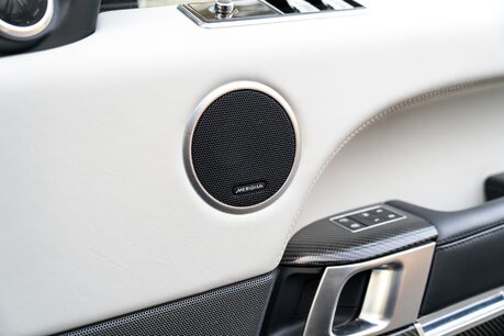 Land Rover Range Rover Sport SVR. URBAN EDITION. DEPLOYABLE SIDE STEPS. PANO ROOF. HUD. PIXEL LEDS. 26