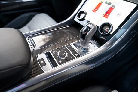 Land Rover Range Rover Sport SVR. URBAN EDITION. DEPLOYABLE SIDE STEPS. PANO ROOF. HUD. PIXEL LEDS. 22