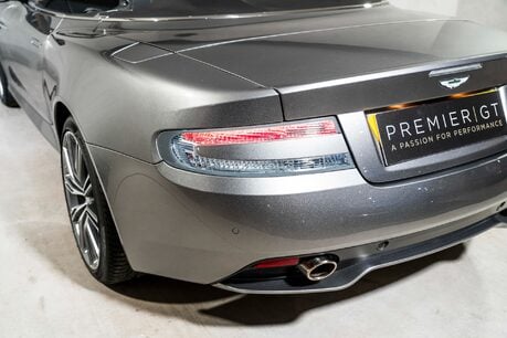 Aston Martin Virage V12 VOLANTE. 1 OF 388. COMPREHENSIVE ASTON HISTORY. CERAMICS. SPORTS SEATS 45