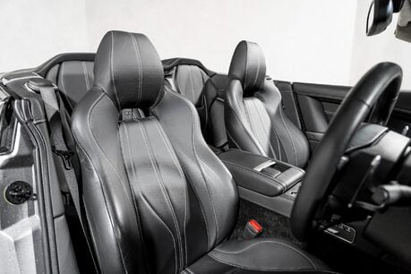 Aston Martin Virage V12 VOLANTE. 1 OF 388. COMPREHENSIVE ASTON HISTORY. CERAMICS. SPORTS SEATS 19