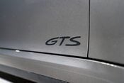 Porsche 911 TARGA 4 GTS PDK. SPORT DESIGN PACKAGE. BOSE. MATTE CARBON INTERIOR. PDLS+ 53