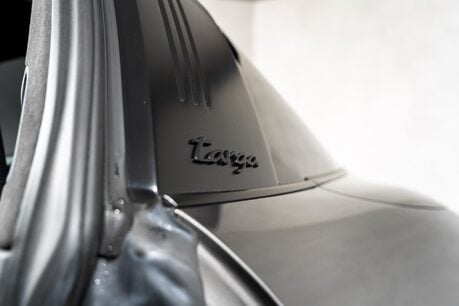 Porsche 911 TARGA 4 GTS PDK. SPORT DESIGN PACKAGE. BOSE. MATTE CARBON INTERIOR. PDLS+ 54