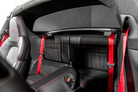 Porsche 911 TARGA 4 GTS PDK. SPORT DESIGN PACKAGE. BOSE. MATTE CARBON INTERIOR. PDLS+ 22