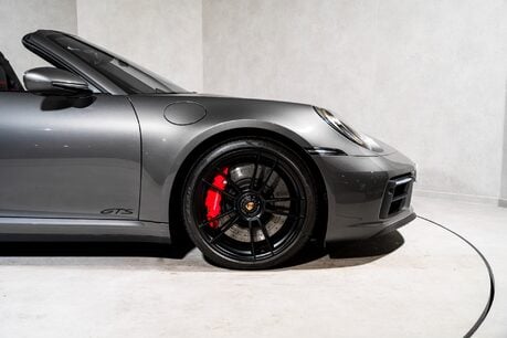Porsche 911 TARGA 4 GTS PDK. SPORT DESIGN PACKAGE. BOSE. MATTE CARBON INTERIOR. PDLS+ 13