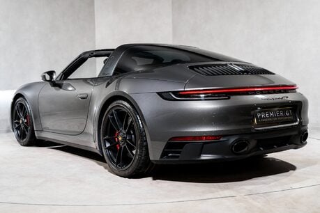 Porsche 911 TARGA 4 GTS PDK. SPORT DESIGN PACKAGE. BOSE. MATTE CARBON INTERIOR. PDLS+ 6